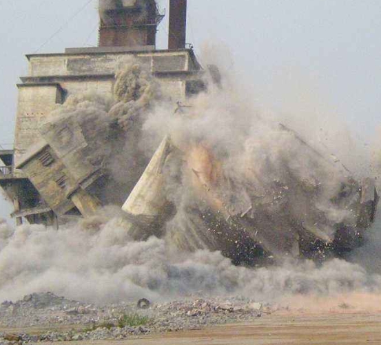 杭州建筑爆破拆除时安全如何保障？杭州拆除施工队带你了解下吧
